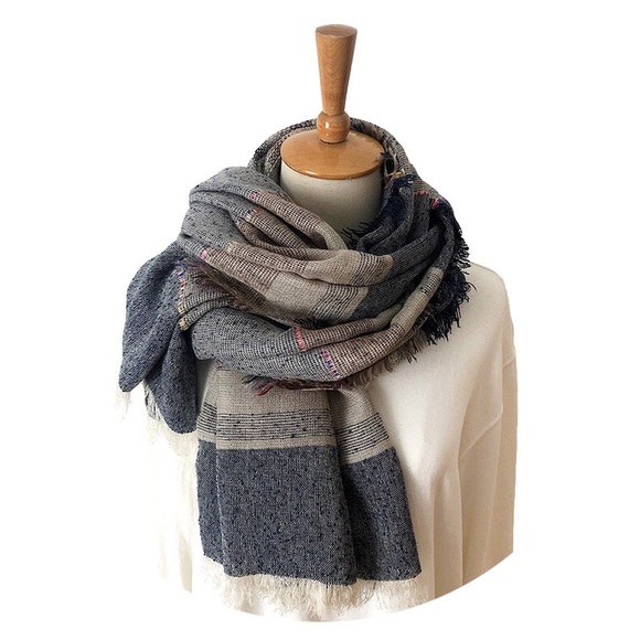 🤍• Oversized Linen Blend Scarf •🤍 - Picture 4 of 5